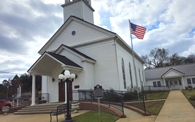 HOW POLITICS SHAPES AMERICAN CATHOLICISM